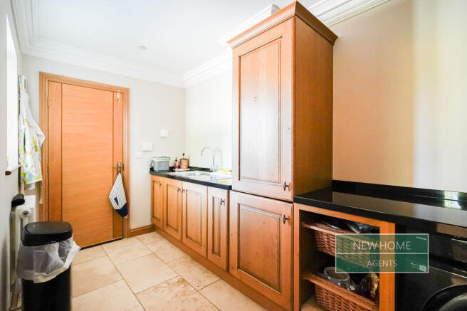 3 bed Detached Bungalow for sale Image 11