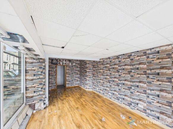 CAM02318G0-PR0529...