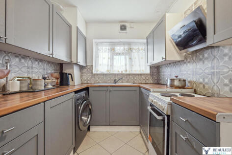 Hertford Road, Enfield, EN3 6