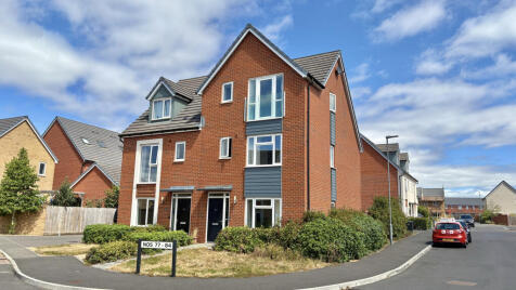 Apple Tree Close, Norton Fitzwarren, Taunton, Somerset