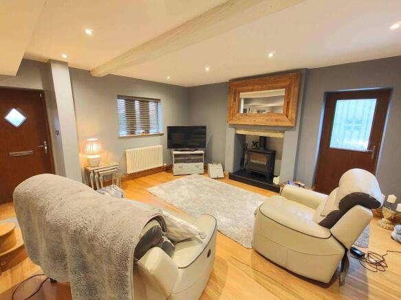 3 bed Cottage for sale Image 11