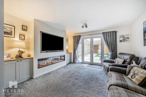 Victory Gardens, Wimborne, BH21 3