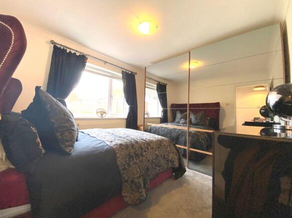 Bedroom 1 (Double)