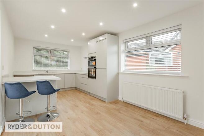 2 bed Semi-Detached Bungalow for sale Image 5
