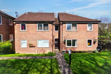 Eaton Avenue, High Wycombe, HP12