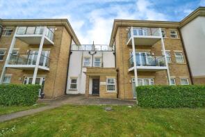 2, 2 Hazelwood House, Dyas Road, Sunbury-on-thames TW16 5DD