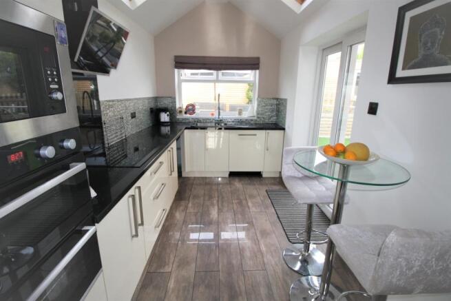 Kitchen 2