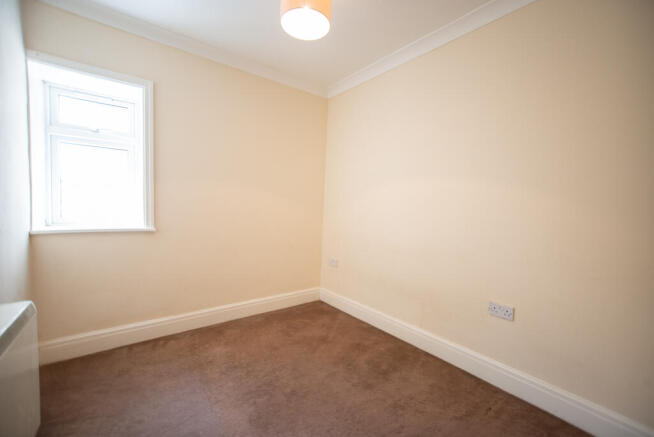 2 bed Flat to rent Image 8