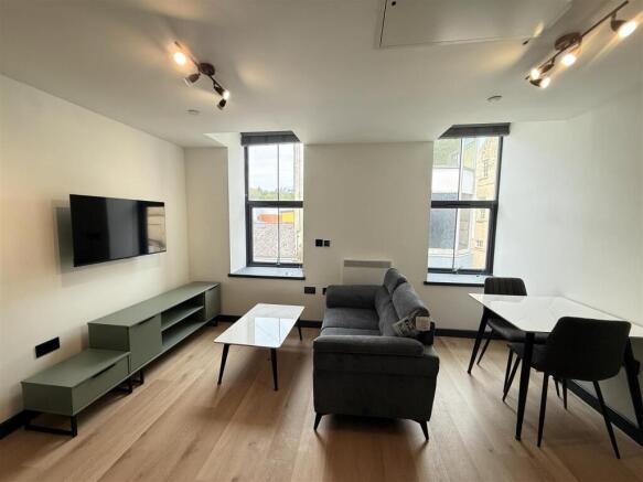 studio 2 (4).JPG