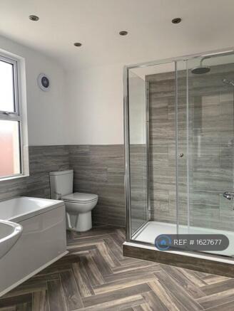 Extra Large Bathroom 1