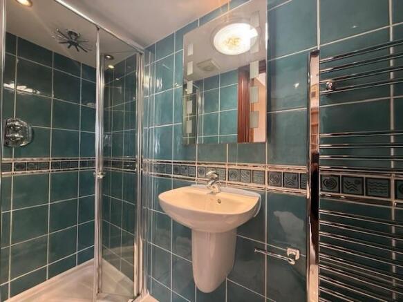 3 bed Town House to rent Image 11