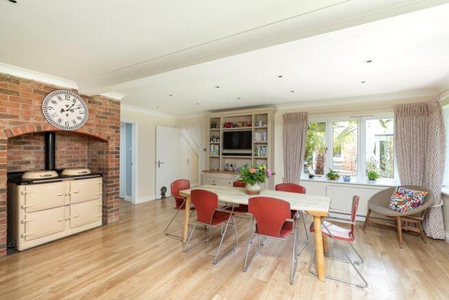 Kitchen/Dining