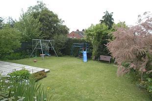 Rear garden from hse