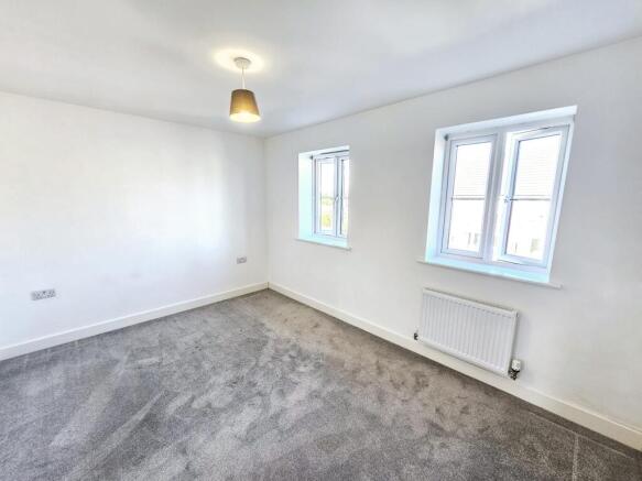 2 bed Terraced for sale Image 8