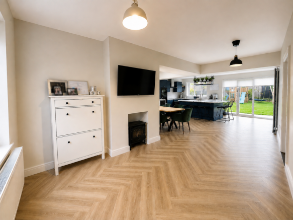 Kitchen / Dining