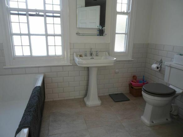 Photo 10