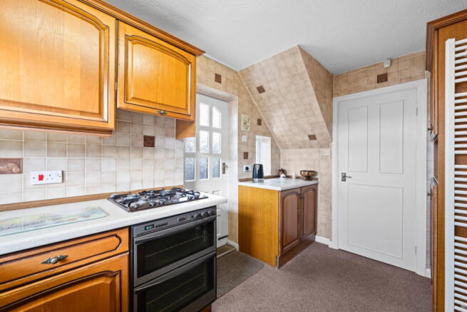 3 bed Semi-Detached for sale Image 10