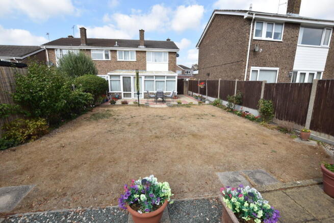 17 redwood close