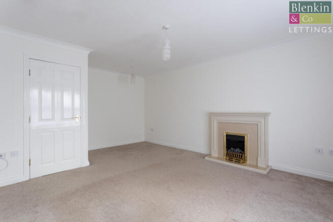 3 bed Town House to rent Image 5