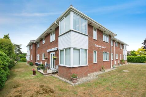 Albert Road, Ferndown