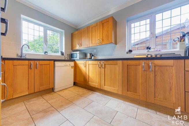 KITCHEN: