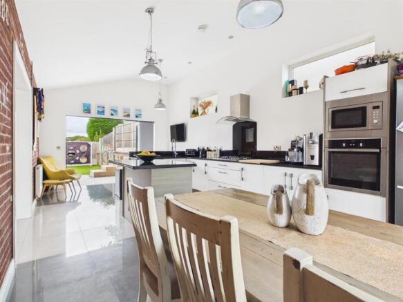 Kitchen Diner