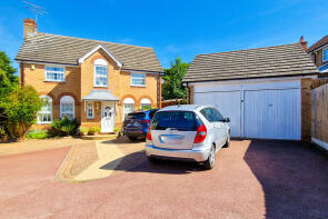 2, Fresian Close, Braintree CM7 2FD