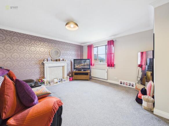 cam01698g0pr0147still006