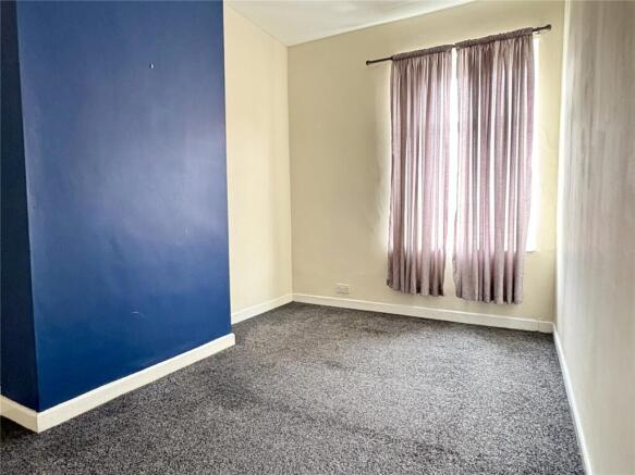 3 bed Terraced for sale Image 11