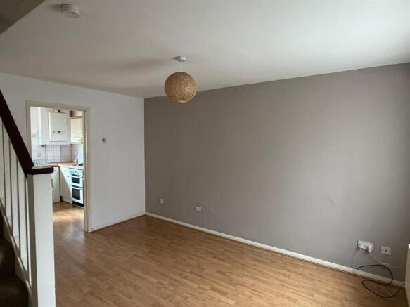 LIVING ROOM.jpg