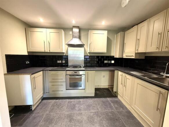 21 ghc new kitchen.jpeg