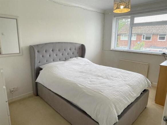 Bed 1.JPG