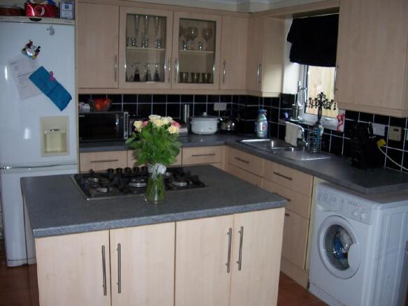 Kitchen/Dining rm