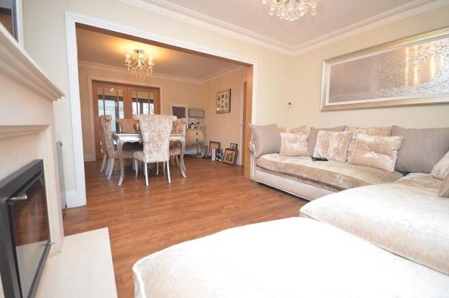 Lounge / Dining Room
