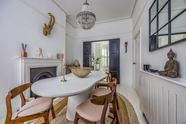 106 Saint Andrews Road, Southsea-Small-PorticoMark