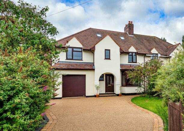 5 Dimmingsdale Road-front2.jpg