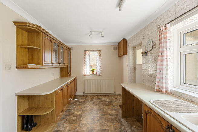 2 bed Semi-Detached for sale Image 4