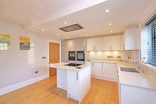 3 bed End of Terrace for sale Image 4