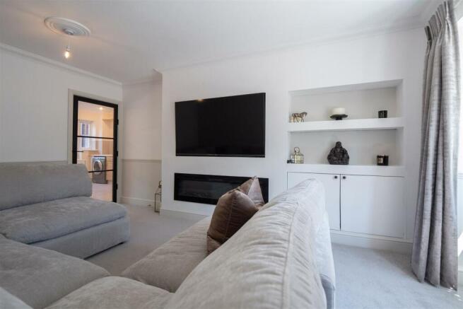 Living Room..jpg