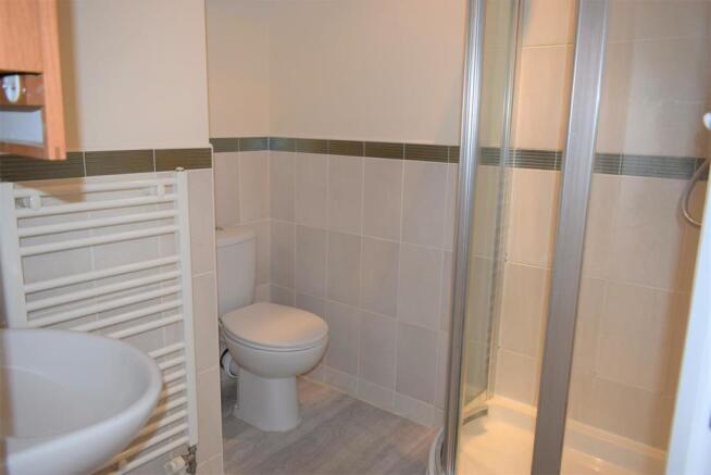 EN SUITE