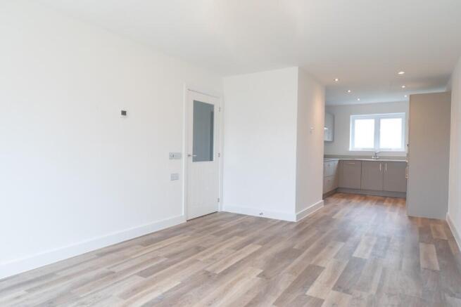 2 bed Semi-Detached Bungalow for sale Image 8