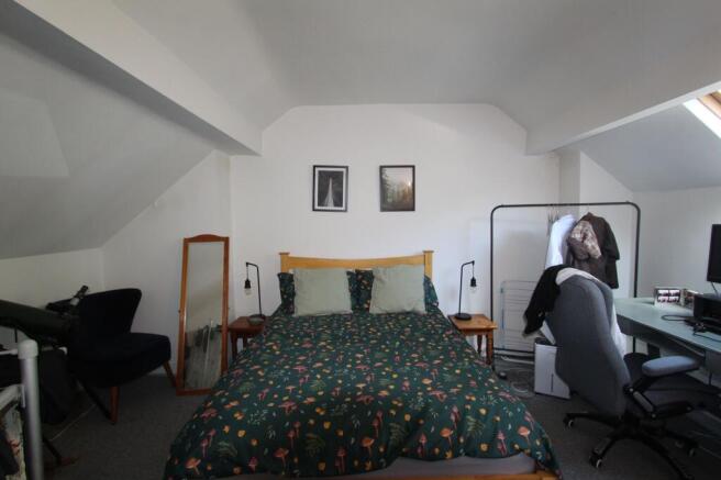 3 bed Terraced to rent Image 11