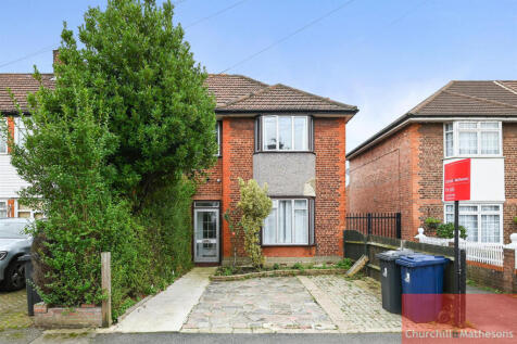 Braid Avenue, London, W3 7
