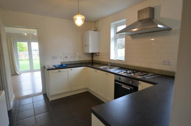11 Main Kitchen.jpeg