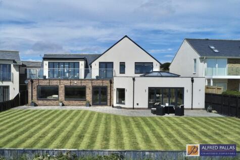 Nicholas Avenue, Whitburn