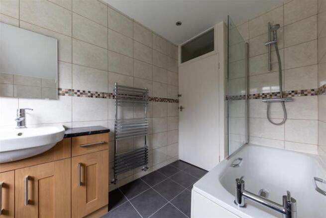 127 Norton Way South (9 of 33).jpg