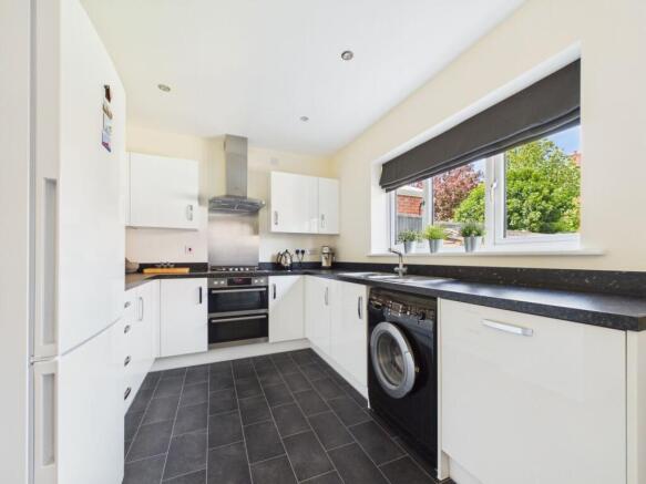 3 Cowslip Acres, Newport photo 3