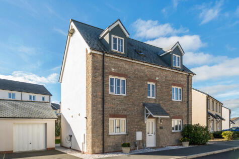 Dorado Lane, Liskeard, Cornwall, PL14
