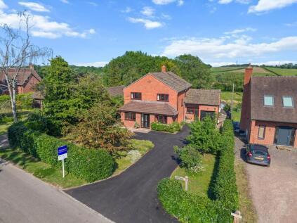 Low Road, Church Lench, WR11