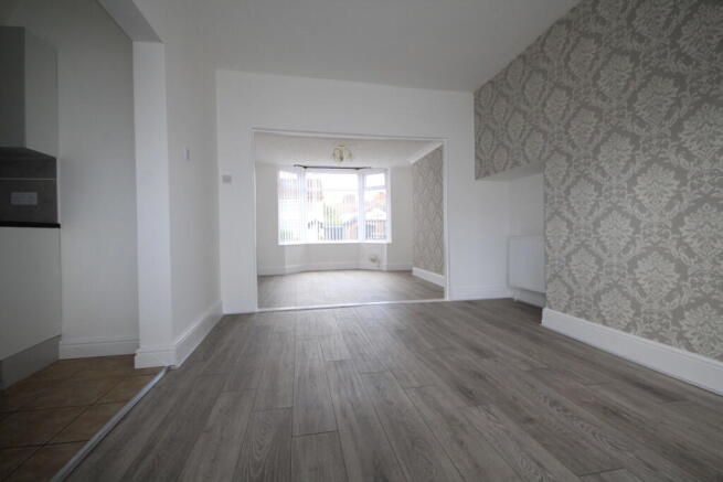 3 bed Terraced to rent Image 4